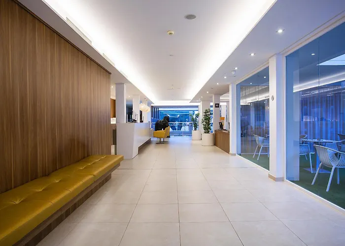 Готель Bq Bulevar Peguera- Adults Only 4*