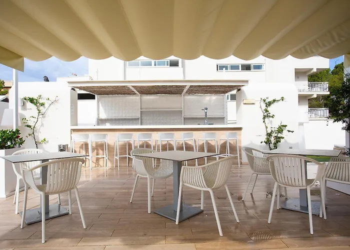 Bq Bulevar Peguera- Adults Only Пагуэра