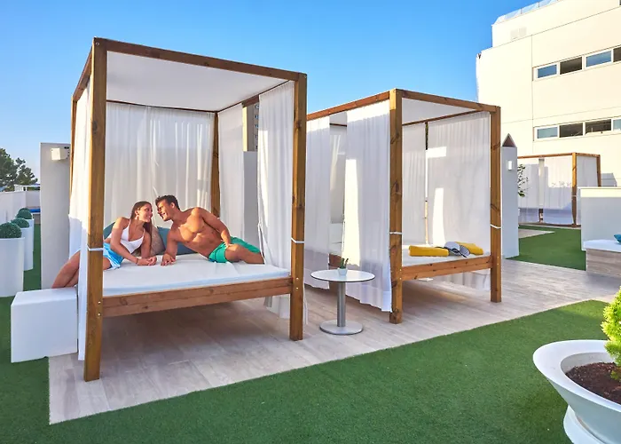 Bq Bulevar Peguera- Adults Only Пагуэра