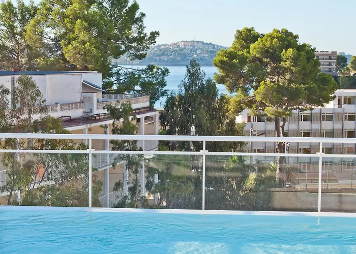 Отель Bq Bulevar Peguera- Adults Only