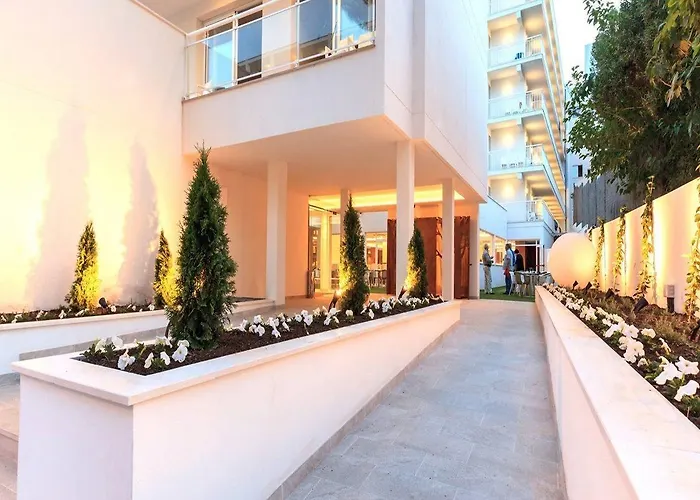 Bq Bulevar Peguera- Adults Only Отель