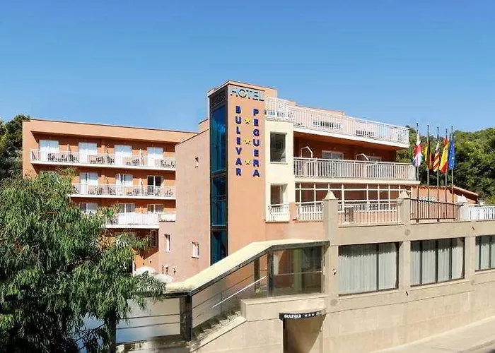 Отель Bq Bulevar Peguera- Adults Only Пагуэра