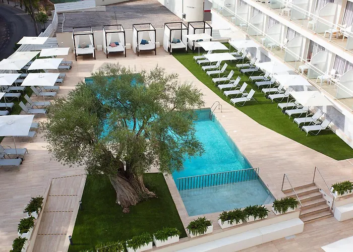 Bq Bulevar Peguera- Adults Only 4*