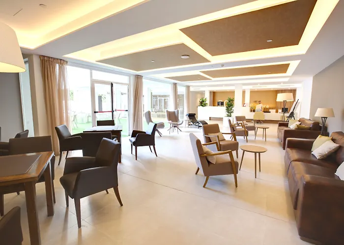 Готель Bq Bulevar Peguera- Adults Only 4*